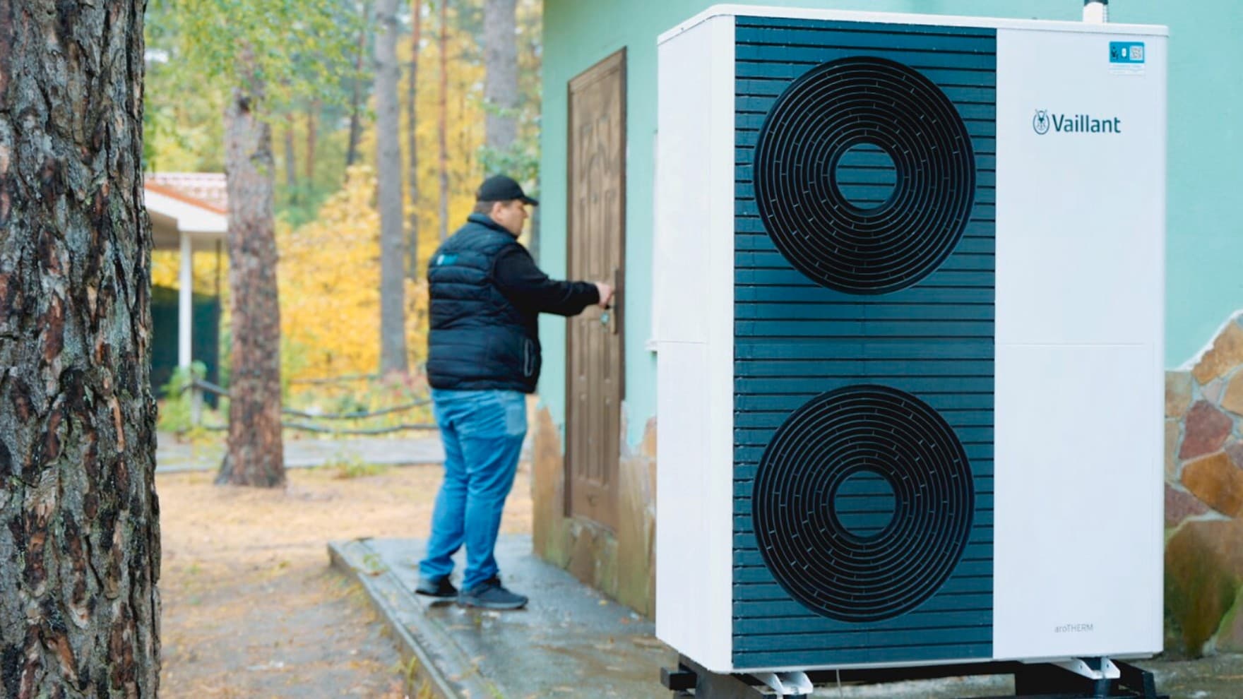 Nova Vaillant toplotna pumpa ispred zgrade u SOS Dječijem selu u Brovarima